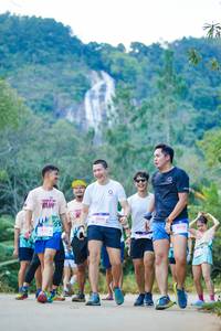 BIB: 3044, 0032
                            <button type="button" onclick="openModal(18880566)" class="btn btn-primary btn-sm float-right btn-popup" data-toggle="modal" data-target=".modal-high-quality">
                        <i class="fas fa-shopping-cart"></i> Add to Cart
                    </button>
                                            <button type="button" onclick="isThisMe(18880566, true)" class="btn btn-success btn-sm float-right btn-popup btn-isme hidden" data-toggle="tooltip" data-placement="bottom" title="นี่คือรูปของคุณใช่ไหม คลิกที่นี่เพื่อเอาเข้าอัลบั้ม">
                        <i class="fas fa-plus"></i> Add to album
                    </button>
                    <button type="button" onclick="isThisMe(18880566, false)" class="btn btn-warning btn-sm float-right btn-popup btn-isnotme hidden">
                        <i class="fas fa-ban"></i> Remove from album
                    </button>